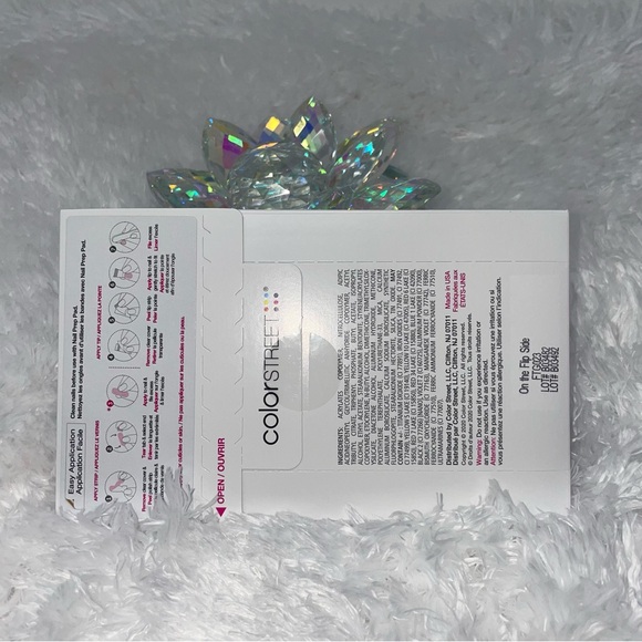 Color Street | On the Flip Side French manicure sky-royal blue verticals ombré - Picture 11 of 12